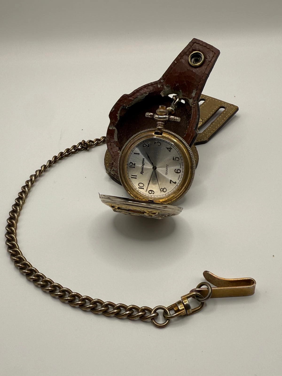 Remington Quartz Pocket Watch with Chain & Leather Belt Pouch